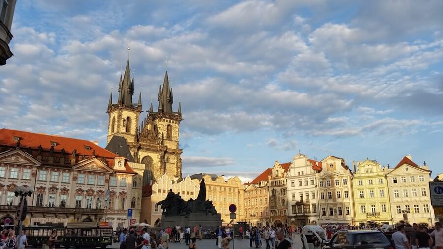 1-Hour Orientation Tour by Bus and Museum story of Prague - Who this Prague bus and museum tour suits best
