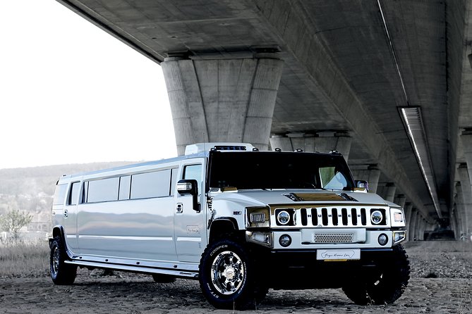 1 Hour Prague Party Hummer Limousine Ride - Timing And How To Plan Your Day Around One Hour