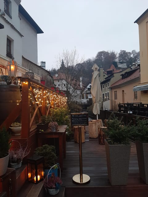 1000 years of history! Evening walking foodie tour - Kampa Island Food Stop: The Walk Becomes a View