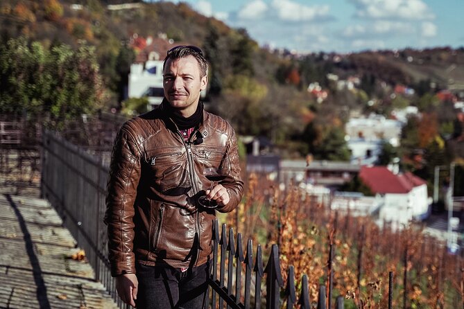 2.5-Hour Prague Wine Tasting Walking Tour - Where the walk begins near Charles Bridge, and how the day flows
