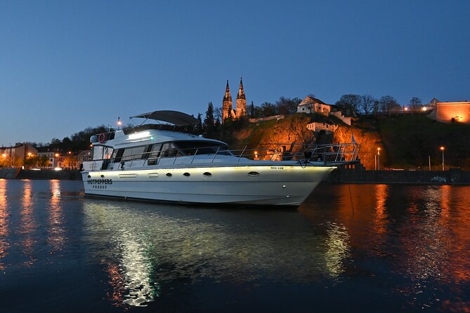 3-hour private cruise in Prague for 10 people - Key points before you board