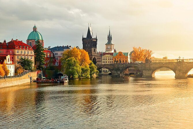 3-in-one Day Tour in Prague - Kampa Island: a calmer river walk with art stops