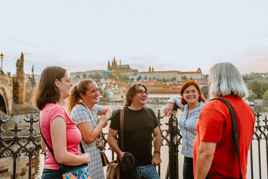 5h Prague City Highlights Tour, Local Lunch & Snack Incl. - Lunch in Lesser Town, plus a Hidden Café Snack That Saves Your Day