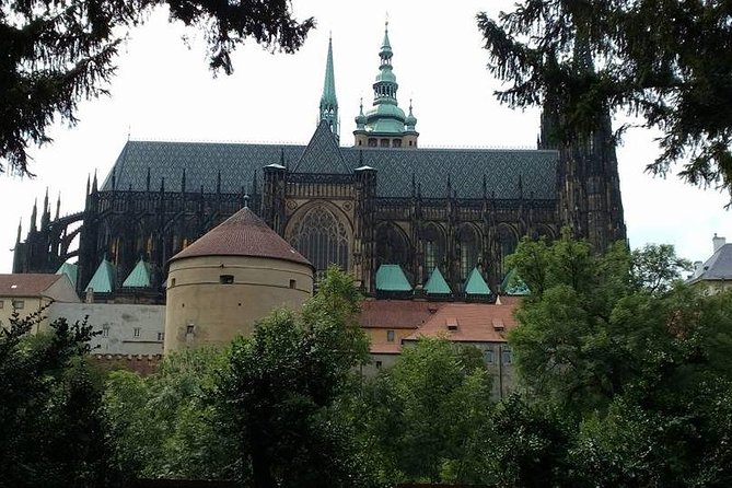 6 hours Prague Gardens and Parks Private Tour by car - Private Car Pickup, Bottled Water, and Guide-Run Flow