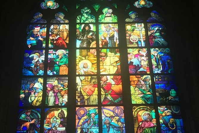 A Private Prague Castle & Interior Tour - Old Royal Palace windows you can touch, and why that matters