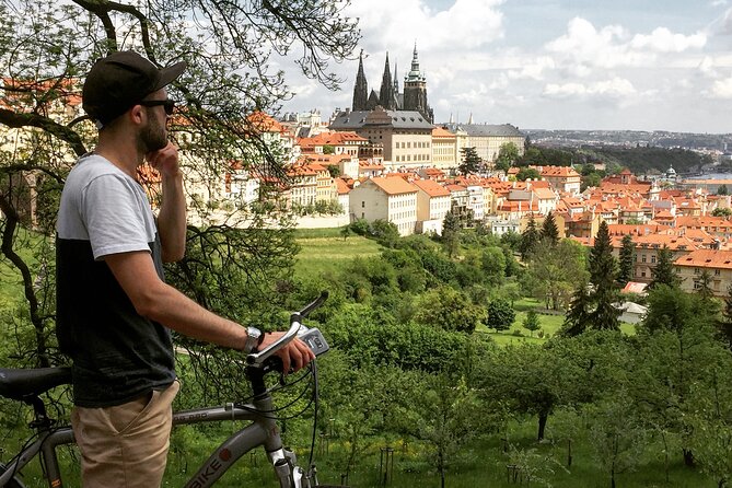 All Inclusive Ebike Tour Of Prague - Riding the e-bike: what to expect and how to set yourself up