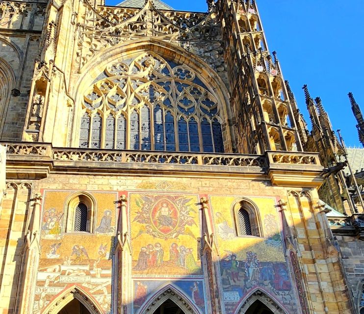 Best of Prague Private Walking Tour - Powder Tower and Municipal House on the way to Náměstí republiky