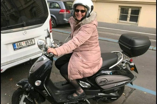 Big scooter tour of Prague, for two (audio guide) - Stop 2: Muzeum Antonina Dvořáka (villa America) and garden statues
