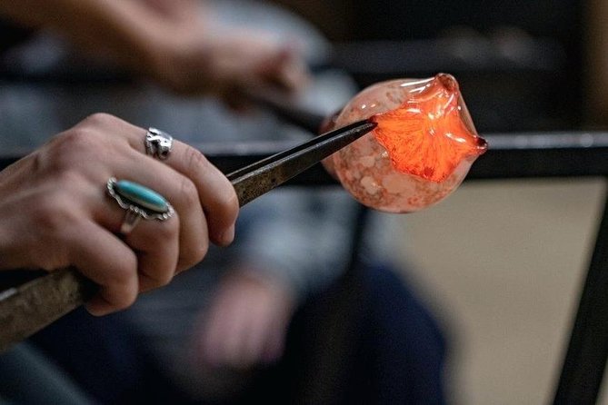 Bohemian Glass blowing in Prague - Bohemian Glassblowing in Prague, right by Staroměstské náměstí