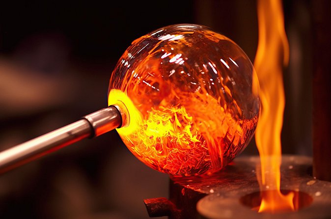 Bohemian Glasswork from Prague - Practical logistics that affect your day