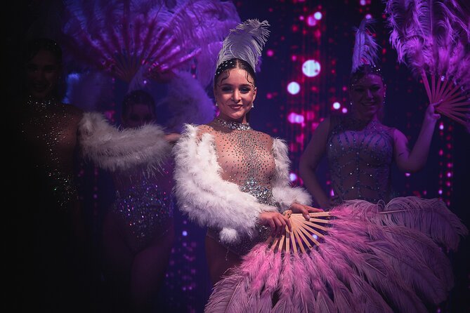 Cabaret in the Heart of Prague 2 Hours Show - The 7:00 pm Rhythm on Václavské náměstí