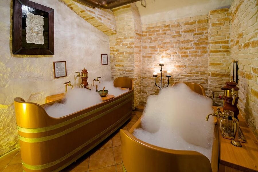 Caroline Bernard Beer Spa Prague with Beer & Massage Option - Who Should Book This Beer Spa, and Who Might Skip It