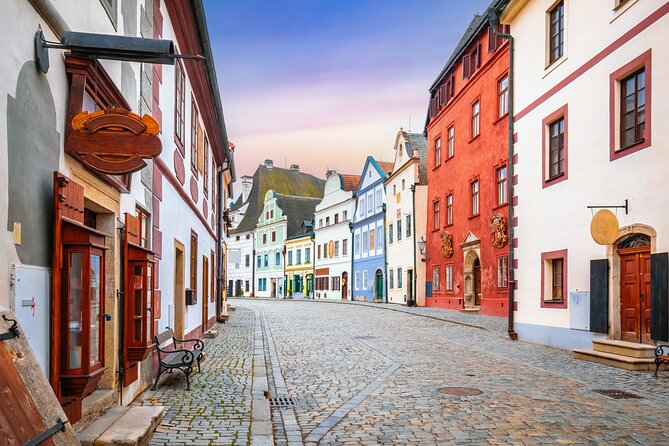 Český Krumlov & Holašovice UNESCO Village Small Group Day Tour - Holašovice UNESCO village: the calm change of pace you need