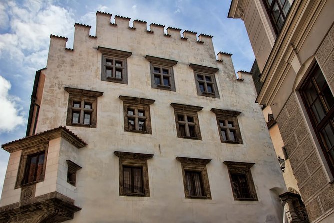 Cesky Krumlov Private day trip from Prague with Lunch and Castle admission - The return route: Hluboka and Konopiste as optional castle payoff