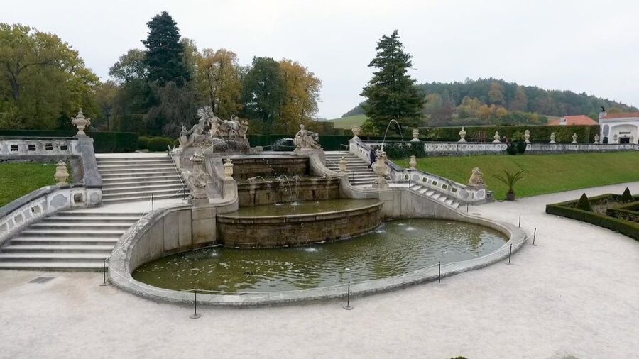 Cesky Krumlov Private Tour From Prague - Customizing Your 9 Hours Without Losing the Magic