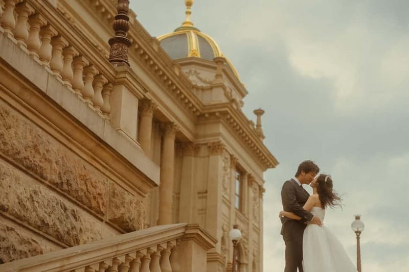 Cinematic Photoshoot Experience in Prague - Timing, Weather, and Crowd Reality