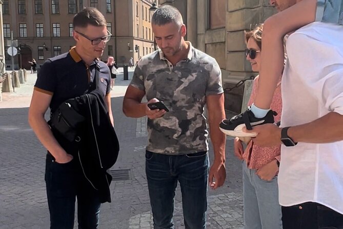 CITY QUEST PRAGUE: unlock the mysteries of this city! - Your smartphone becomes the tour guide, not your phone battery