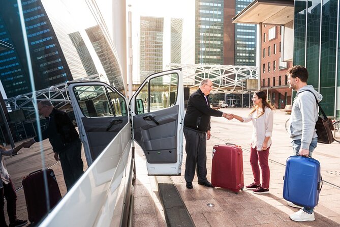 Comfortable Private Arrival Transfer from Prague Airport - Who this private Prague airport transfer fits best
