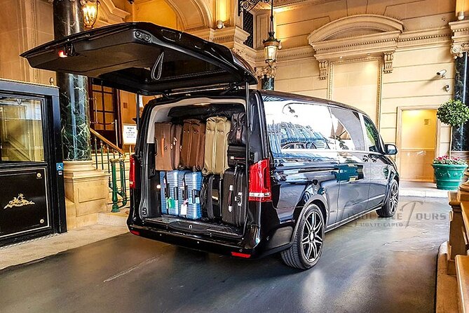 Comfortable Private Arrival Transfer from Prague Airport - The ride itself: comfortable, private, and built for luggage
