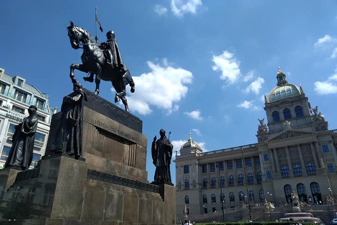 Communism and its fall Prague private tour - National Theater: culture as a political signal