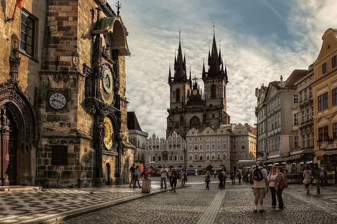 Communism and World War 2 Prague City Tour - Views and photo stops: Prague angles you get with less effort