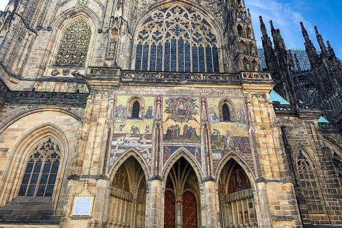 Complete Prague Castle Tour (Tickets to Interiors Included) - Meeting at Metrocafe Klárov, and How Not to Get Lost