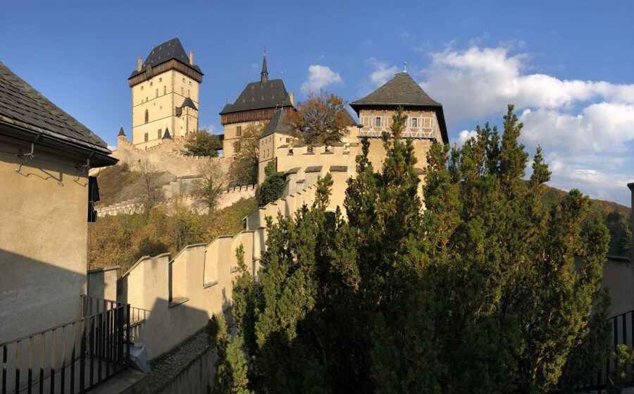 Coutryside bike tour to Karlstejn Castle. - Karlštejn Castle Exterior Tour and Karel IV Stories