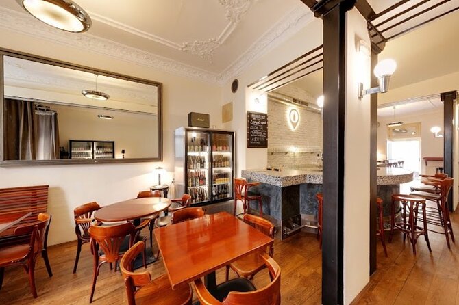 Craft Beer Tasting in Prague - Malá Strana meeting spot, 5:00 pm timing, and how to show up