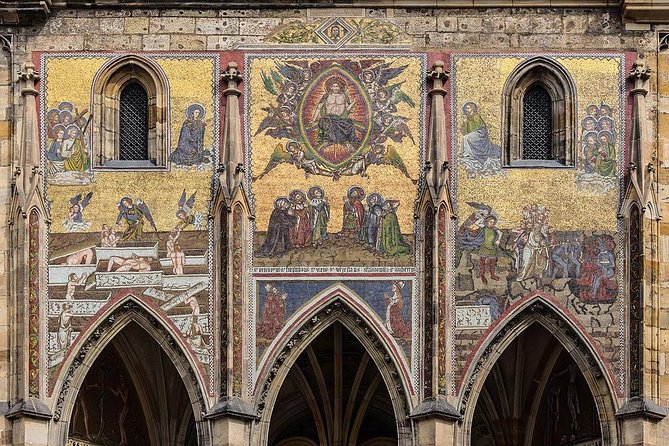 Crowd Free Prague : Early Morning City Private Walking Tour - Why a private dawn walk feels different (and better value)