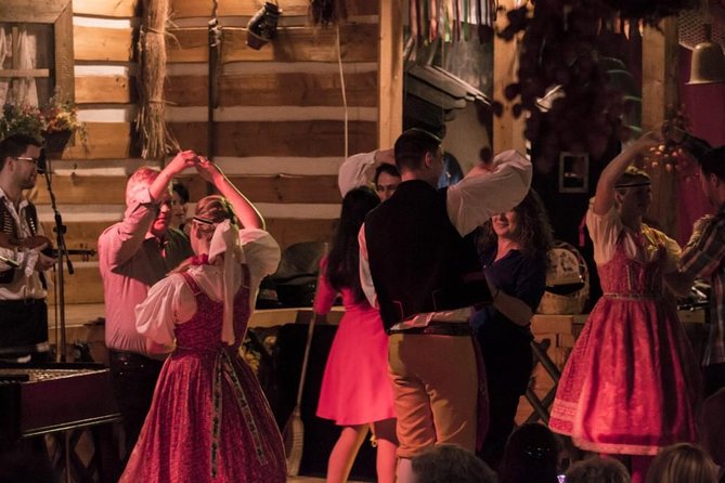 Czech Folklore Show with dinner and transfer - Your 4-Course Czech Dinner and the Unlimited Drinks Spread