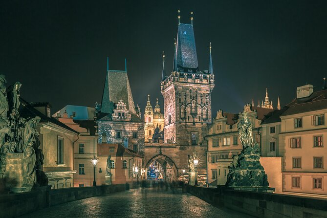 Discover Prague's Christmas Market Magic with a Local - Old Town Square, the Giant Tree, and Smart Shopping for Czech Crafts