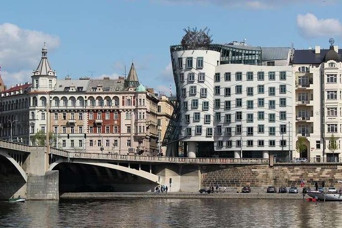 Discover Prague’s most Photogenic Spots with a Local - Key things I’d plan around