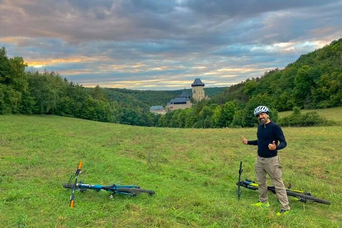 E Bike Day Trip I Visit a Roman Castle and Taste Craft Beer - Karlstejn Castle stop: quick views and no long lunch detour