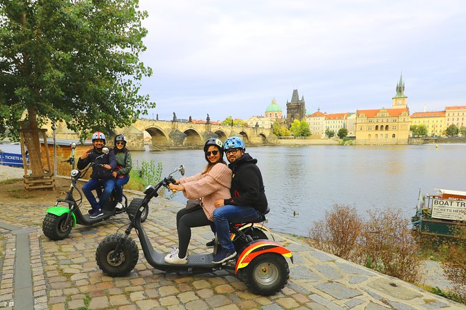 E-Bike, E-Scooter Viewpoint Fun Tour - Your quick-hit route: Lennon Wall to Charles Bridge to Rudolfinum