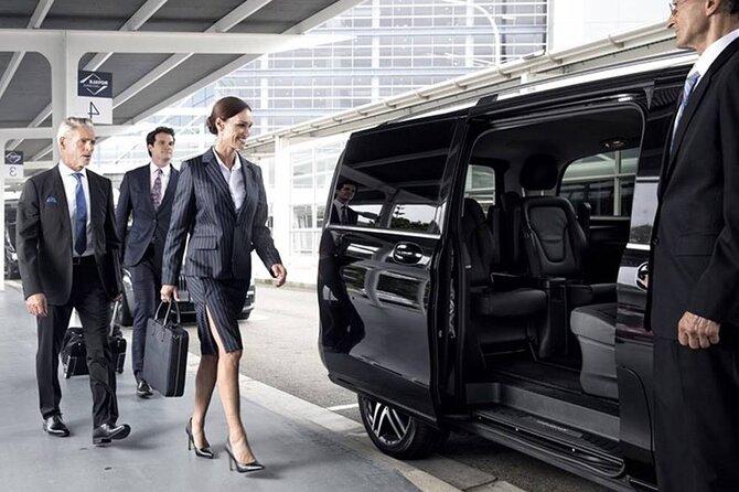 Easy Departure from Prague with a Trusted Private Transfer - Door-to-Door Pickup in Prague, Including Pedestrian-Zone Workarounds