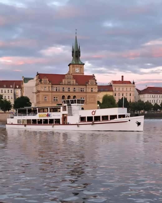 Evening cruise through Prague with 3-course served menu - Dvořákovo nábřeží check-in: the small step that saves the evening