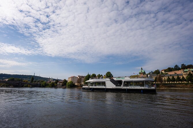 Evening Eco Cruise With a Glass of Prosecco in Bohemia - The included Prosecco: a quick toast, not a full drinks package