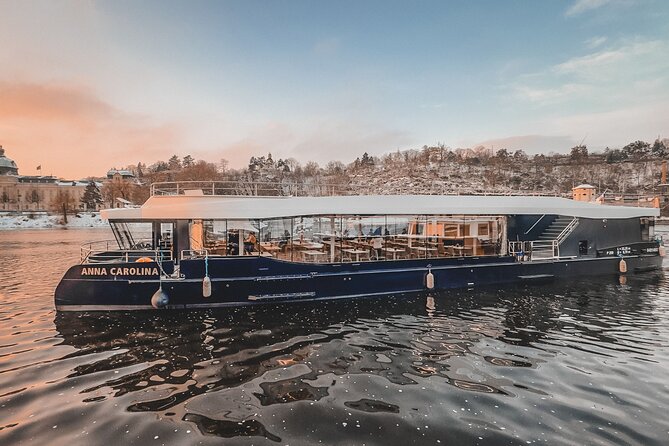 Evening Eco Cruise With a Glass of Prosecco in Bohemia - Night views: when it works best and where to sit