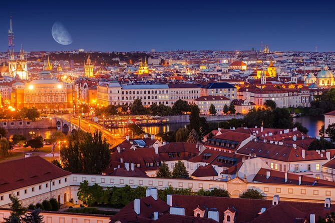 Evening View Walk in Prague - Prague Castle after dark: St. Vitus Cathedral and gas-lit medieval lanes