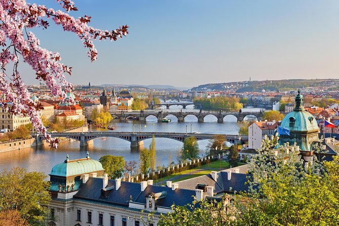 Explore Marvellous Prague: Self-Guided Audio Tour - Stop 1: Prague Castle, huge scale and 3 courtyards to orient yourself