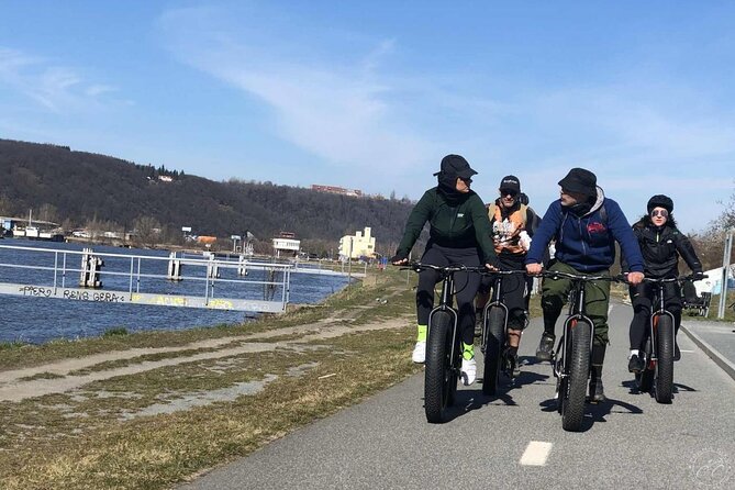 FAT TIRE E-BIKE GREAT TOUR - river, parks & panoramic views tour - Old Town Hall and the Astronomical Clock, plus Old Jewish Cemetery