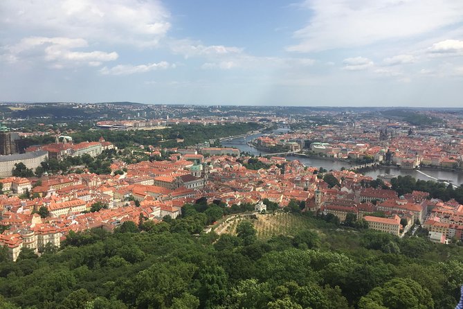 FAT TIRE E-BIKE GREAT TOUR - river, parks & panoramic views tour - Getting started at Praha Bike, and what you’ll get before you roll