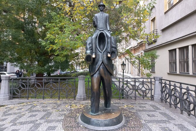 Franz Kafka and his Prague - Stop 1, Staré Město: Houses Where Kafka Lived and Studied