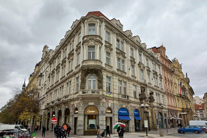 Franz Kafka and his Prague - Stop 2, Nový židovský hřbitov: Visiting Kafka’s Tomb