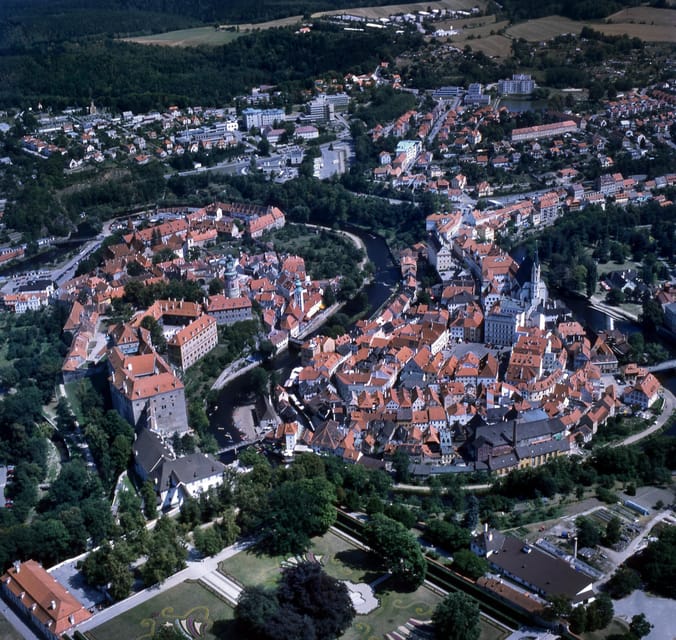 From Prague: Český Krumlov and České Budějovice Day Trip - Lunch in a historic restaurant: what you get and when it feels worth it