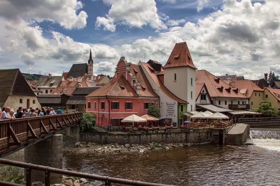 From Prague: Český Krumlov Full-Day Tour with Pickup - What “small group” feels like in practice