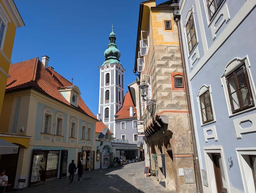 From Prague: Český Krumlov & Holašovice Village Day Tour - Holašovice UNESCO: a village walk plus a museum visit