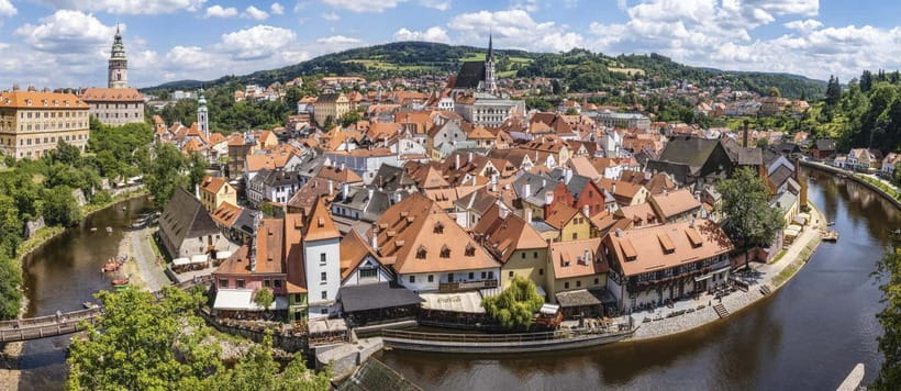 From Prague: Cesky Krumlov Luxury Private Tour with Lunch - Prague to Český Krumlov in a Mercedes, not on a schedule scramble