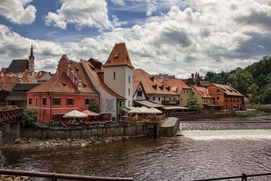 From Prague: Cesky Krumlov Luxury Private Tour with Lunch - Optional Hluboká Chateau stop: magic Tudor gothic look, with timing rules