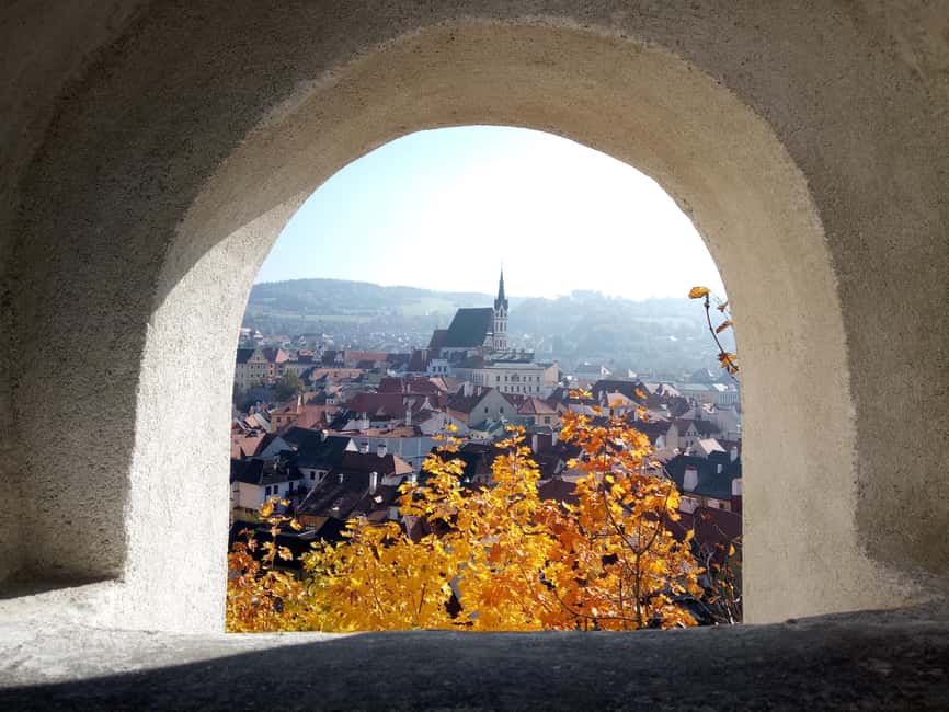 From Prague: Cesky Krumlov Luxury Private Tour with Lunch - Should you book the Prague to Český Krumlov luxury tour?